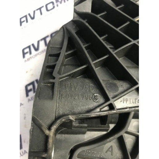 Педаль зчеплення VW Volkswagen Passat B7 2010- 3C2721318